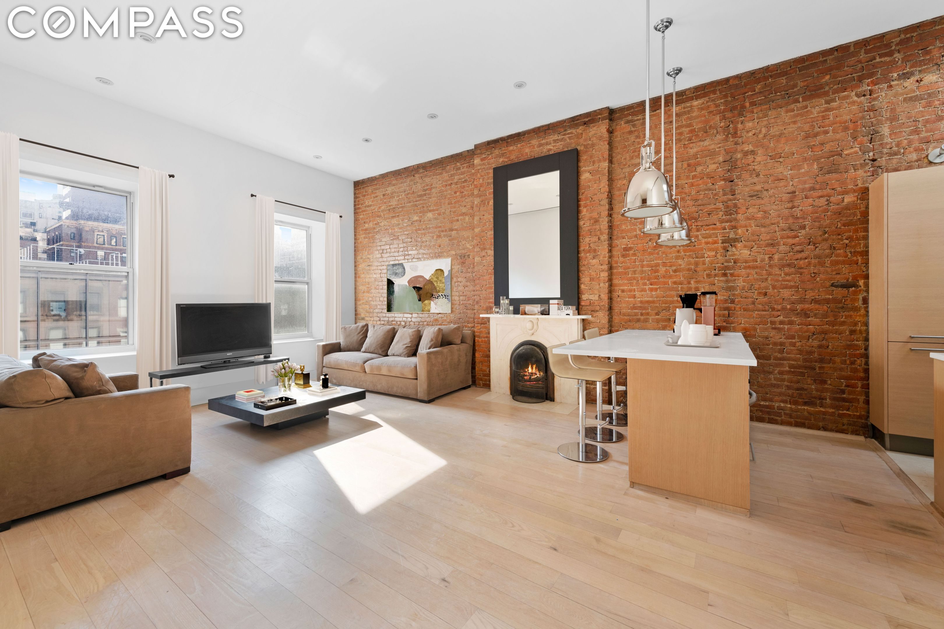 23 East 37th Street