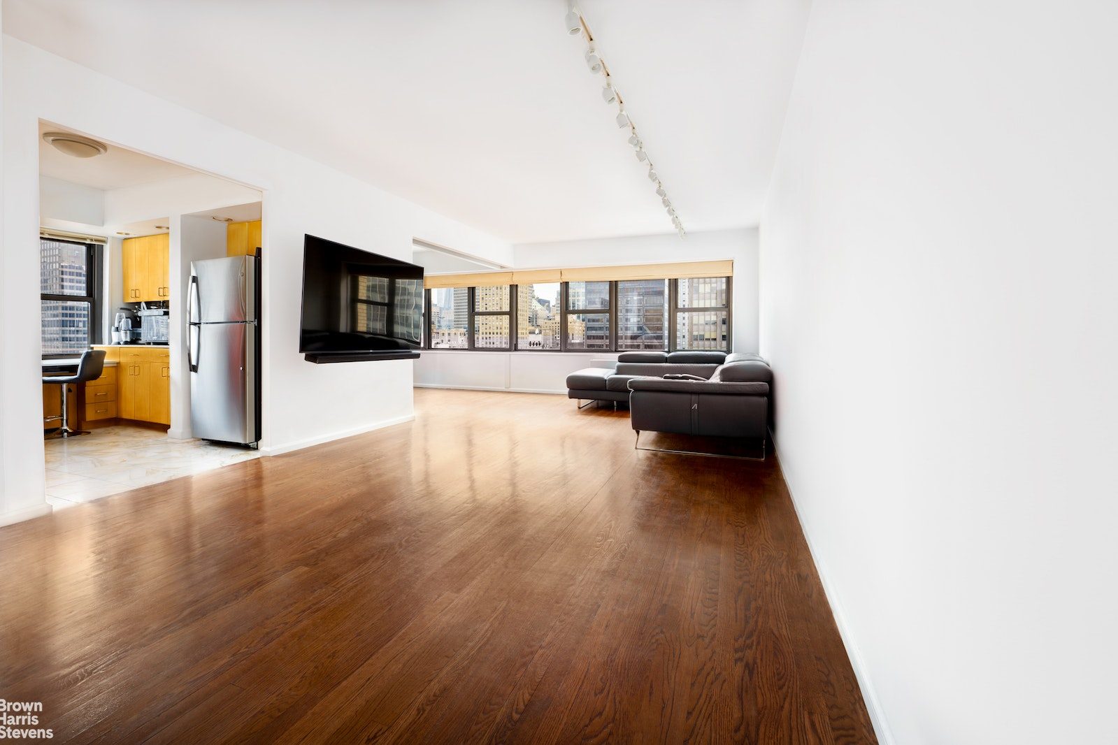 160 East 38th Street