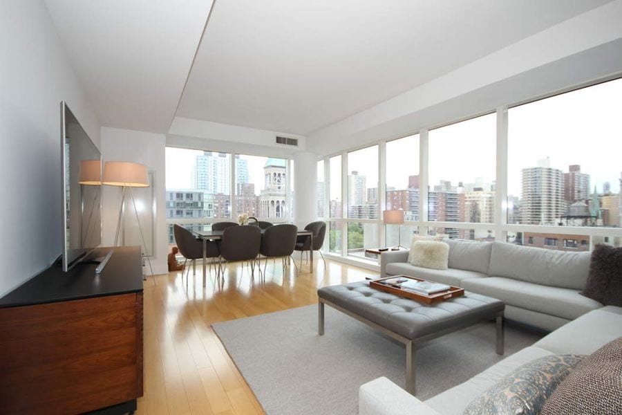 2628 Broadway