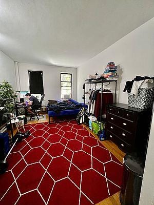 302 East 38th Street