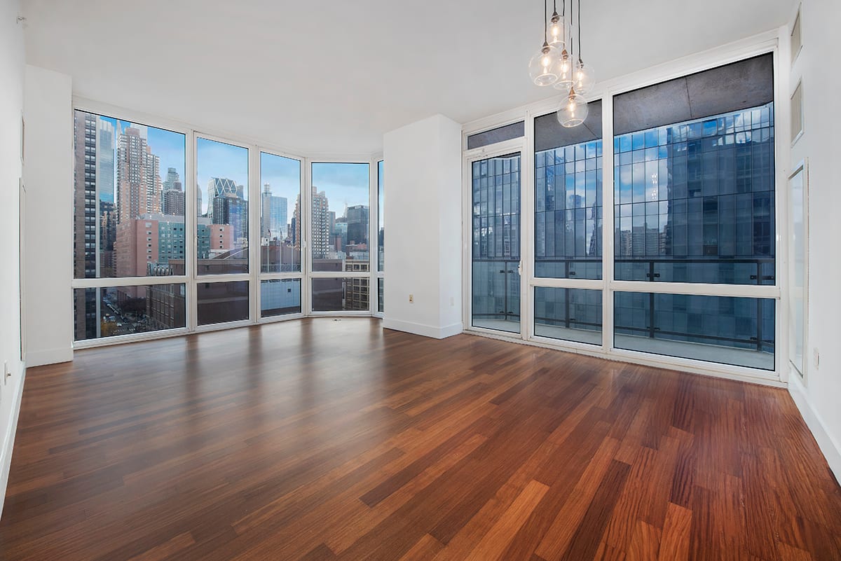 10 West End Avenue