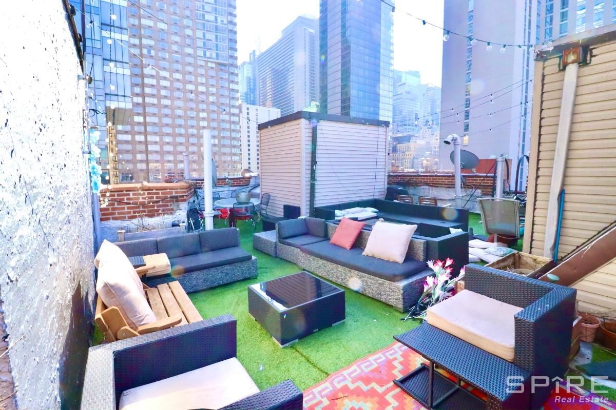 312 West 48th Street