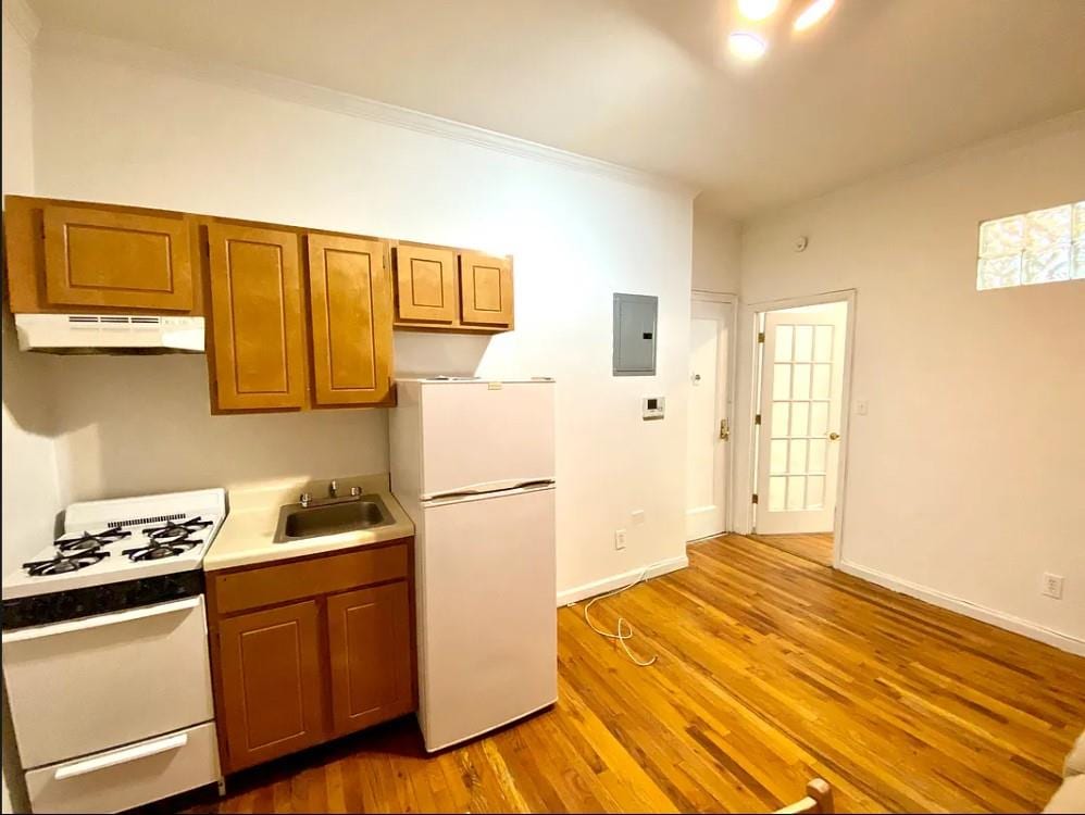 245 East 39th Street
