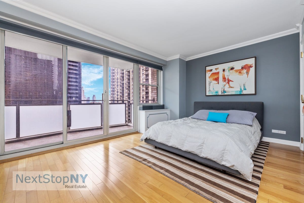 300 East 40th Street