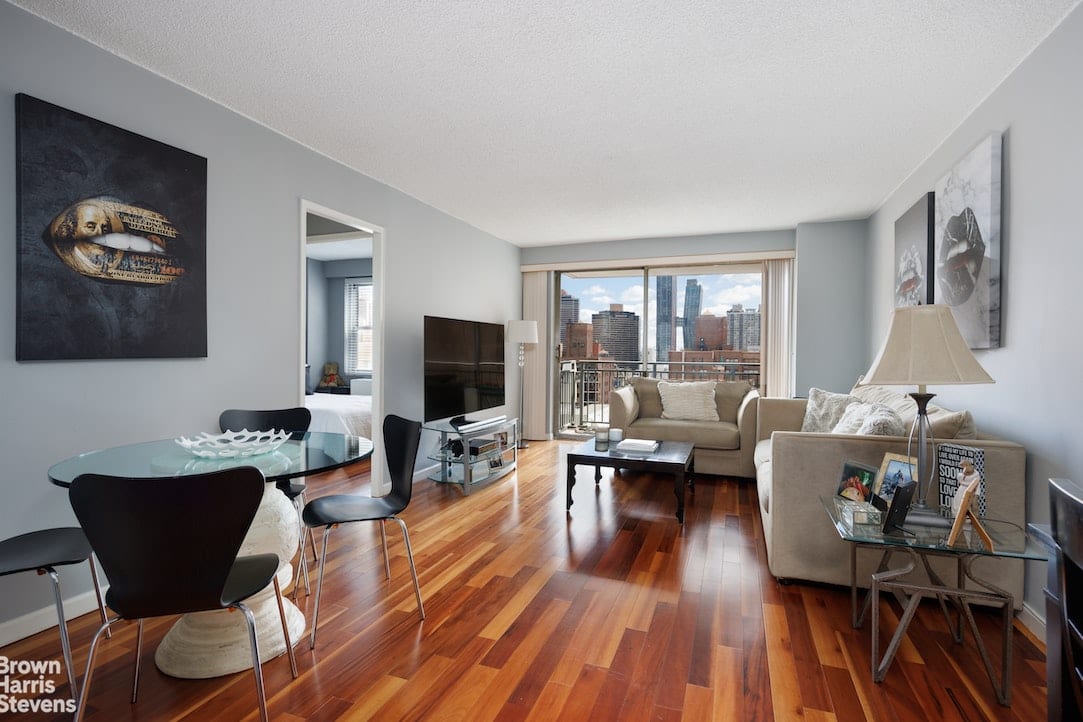 132 East 35th Street