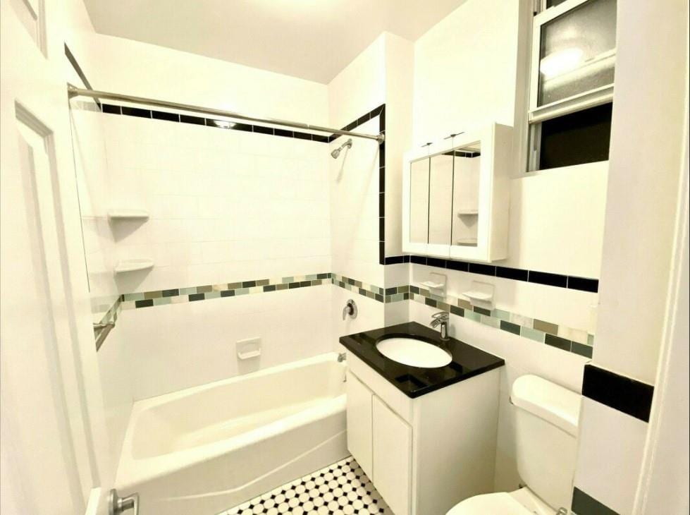 220 East 36th Street