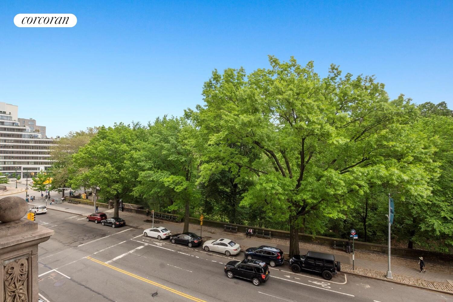 485 Central Park West