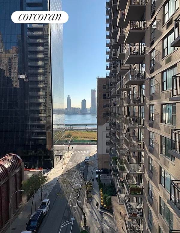 322 East 39th Street