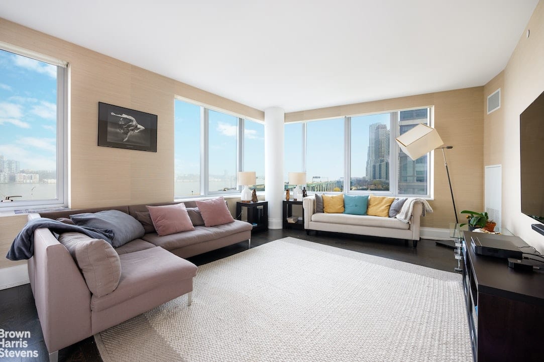 50 Riverside Boulevard