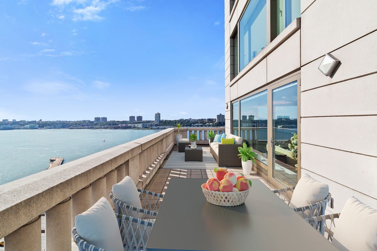 240 Riverside Boulevard