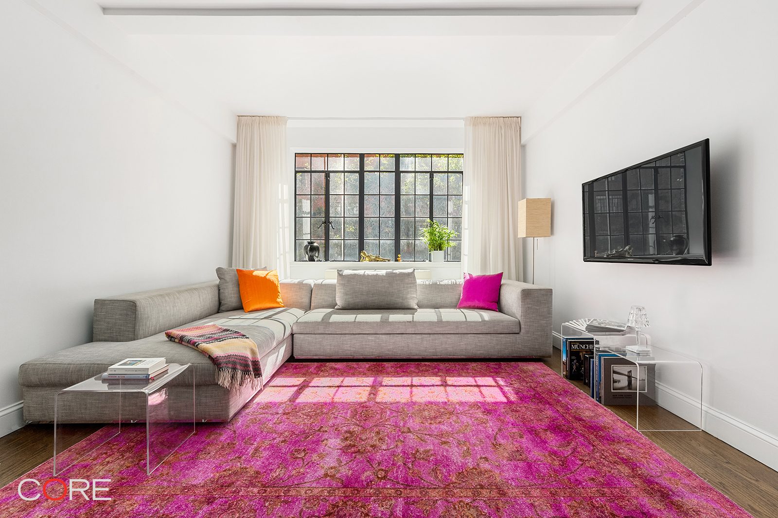 325 East 41st Street