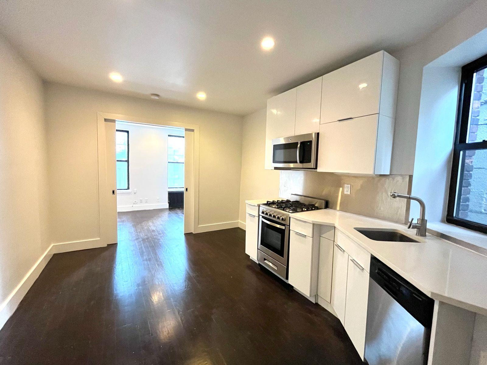 442 Tenth Avenue