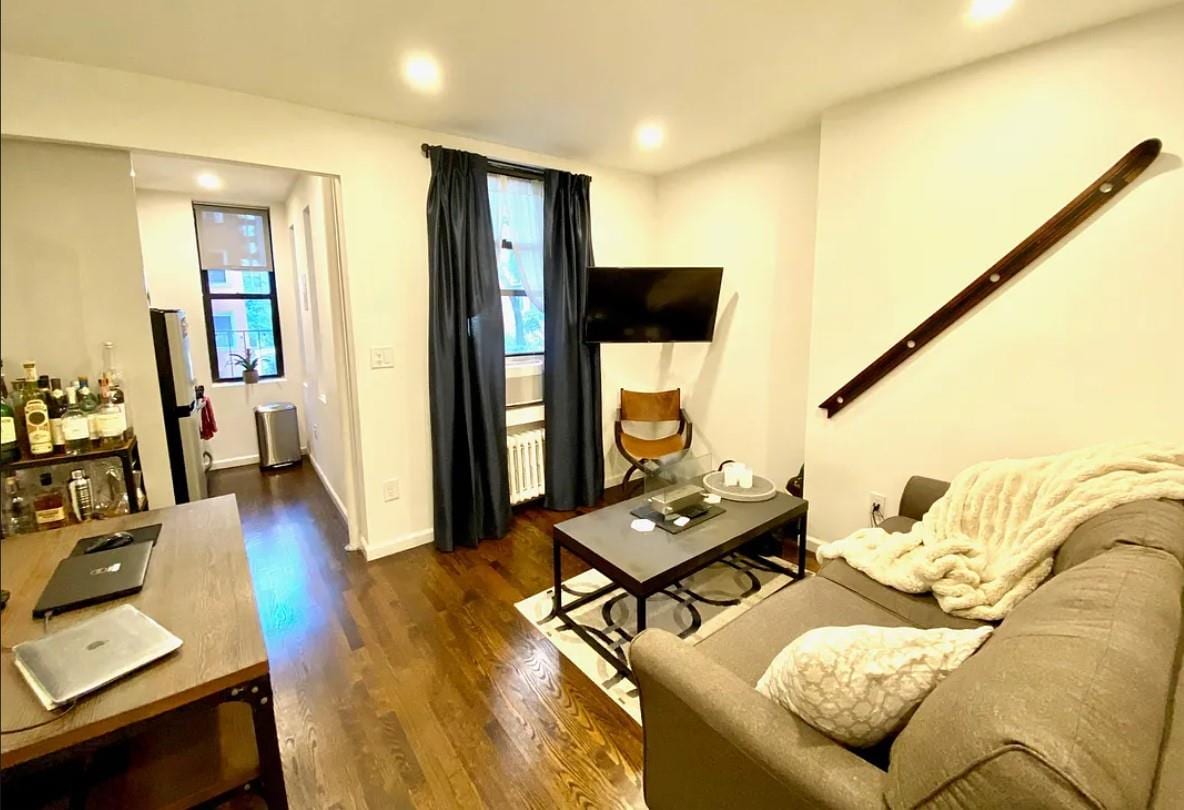 243 East 39th Street