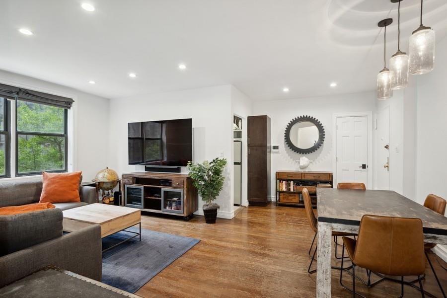 242 East 38th Street