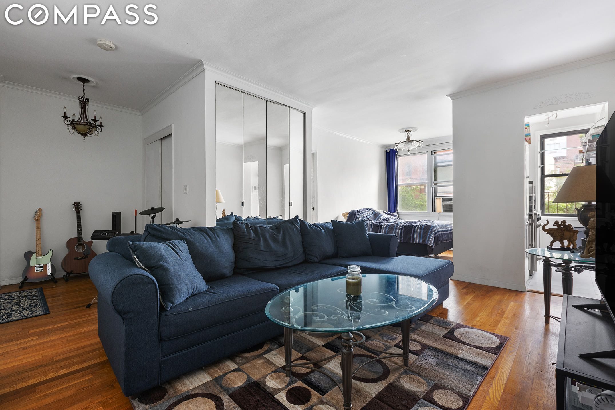 242 East 38th Street