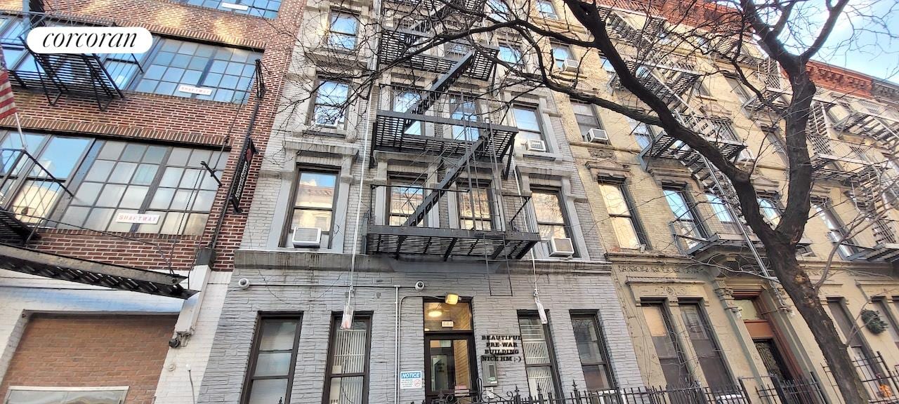 444 West 49th Street