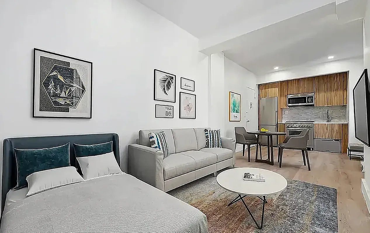 138 East 38th Street