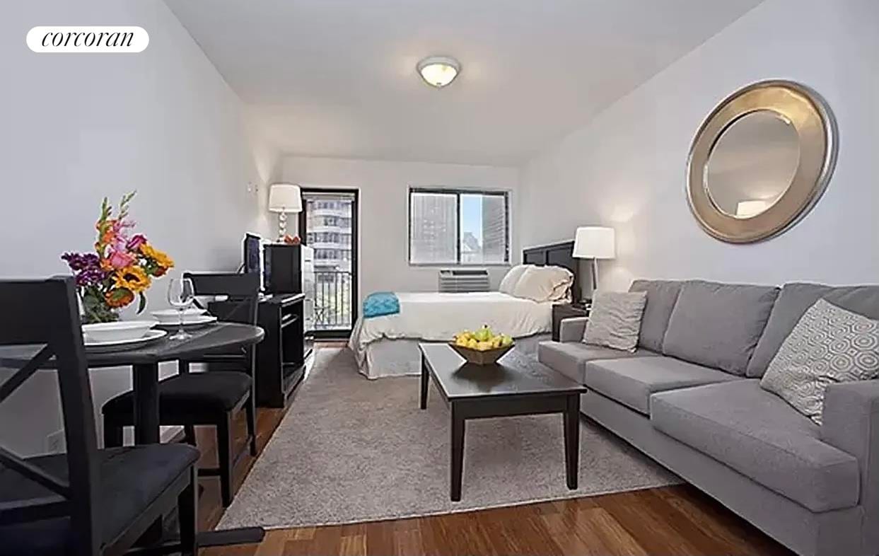 322 East 39th Street