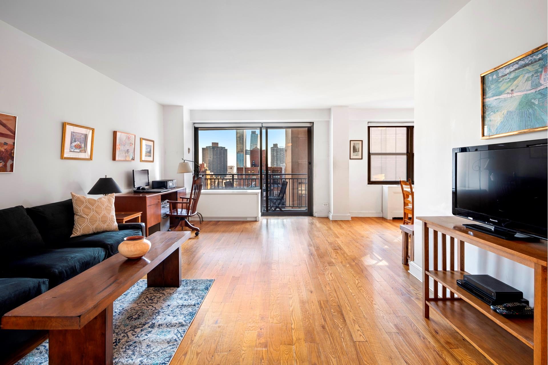 132 East 35th Street