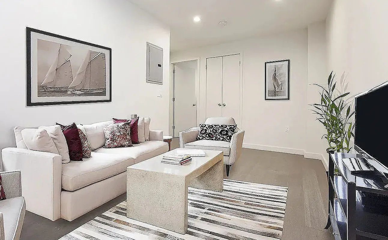 316 West 39th Street