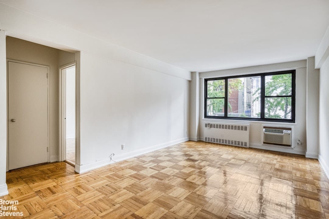 250 East 39th Street
