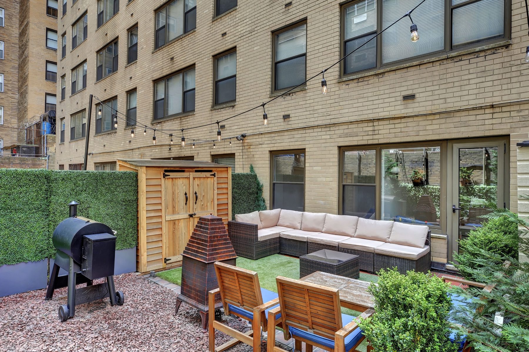 35 East 38th Street
