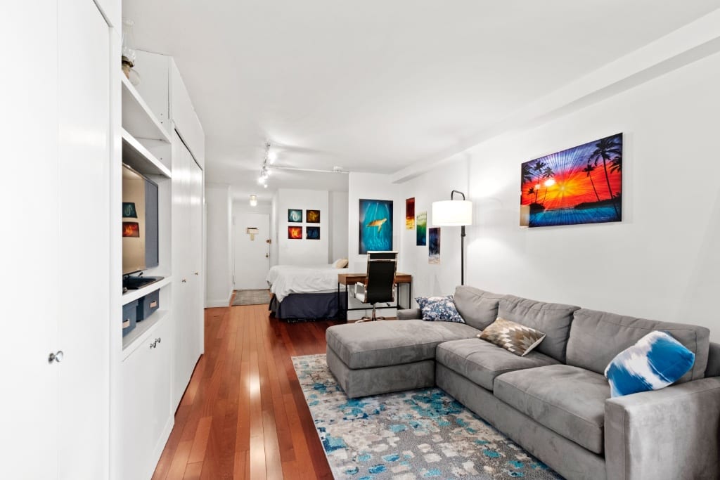 305 East 40th Street