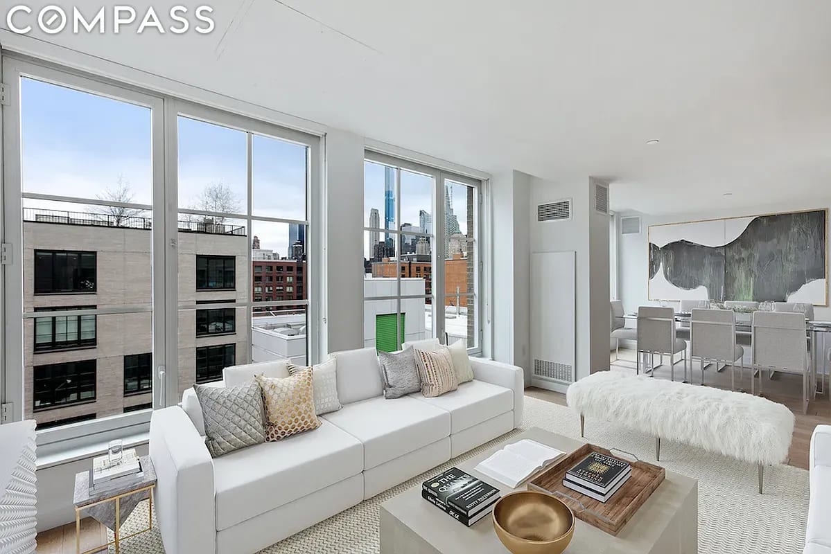 535 West 43 Street