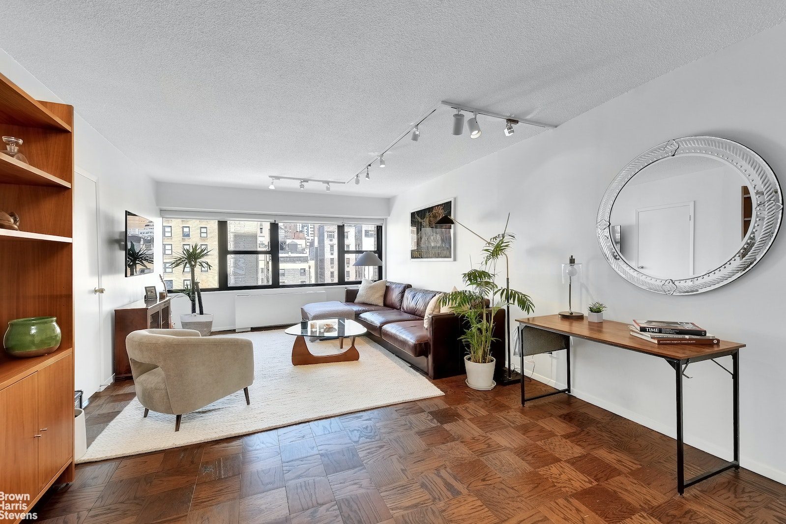 160 East 38th Street