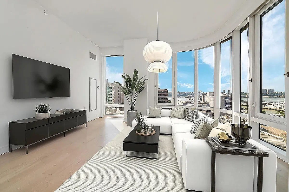 572 Eleventh Avenue