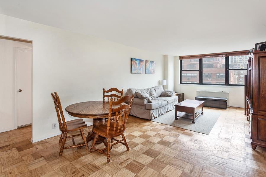 225 East 36th Street
