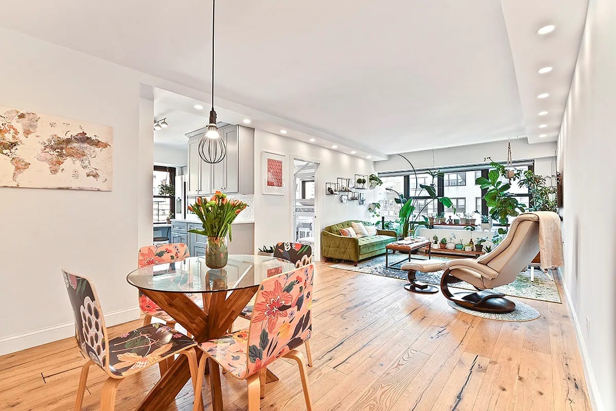 160 East 38th Street