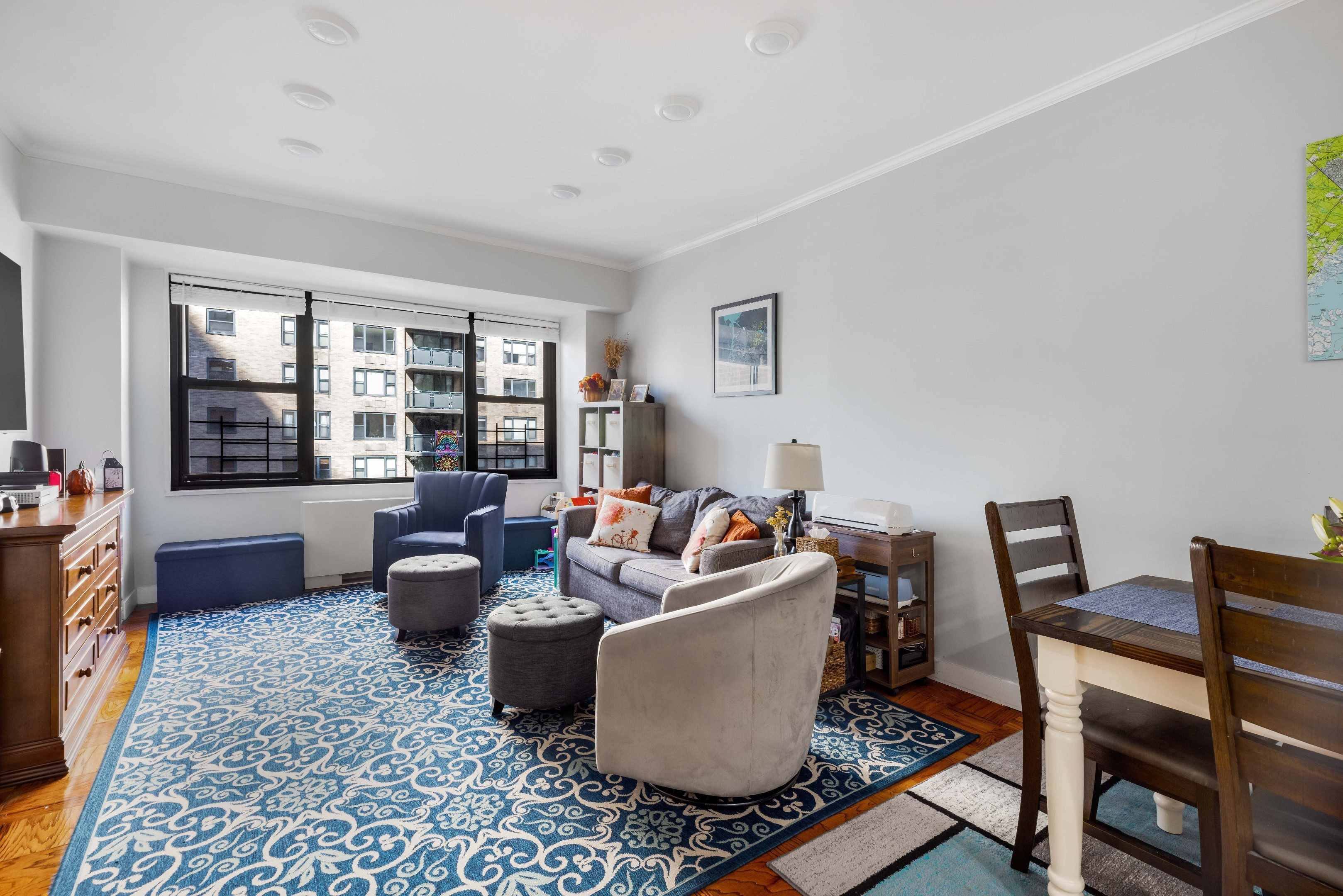 305 East 40th Street