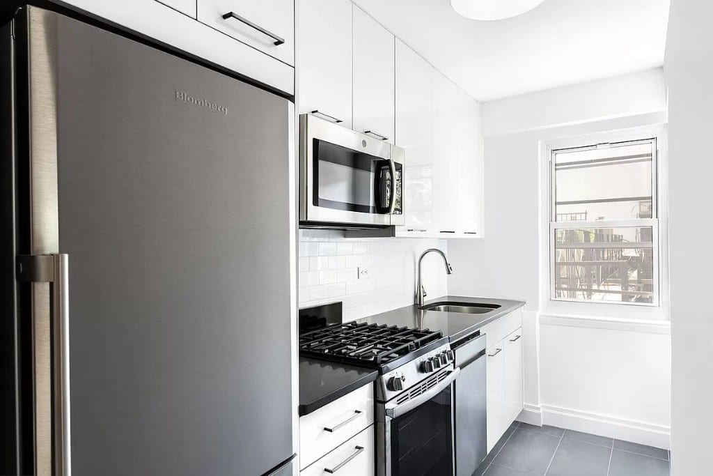 245 East 35th Street