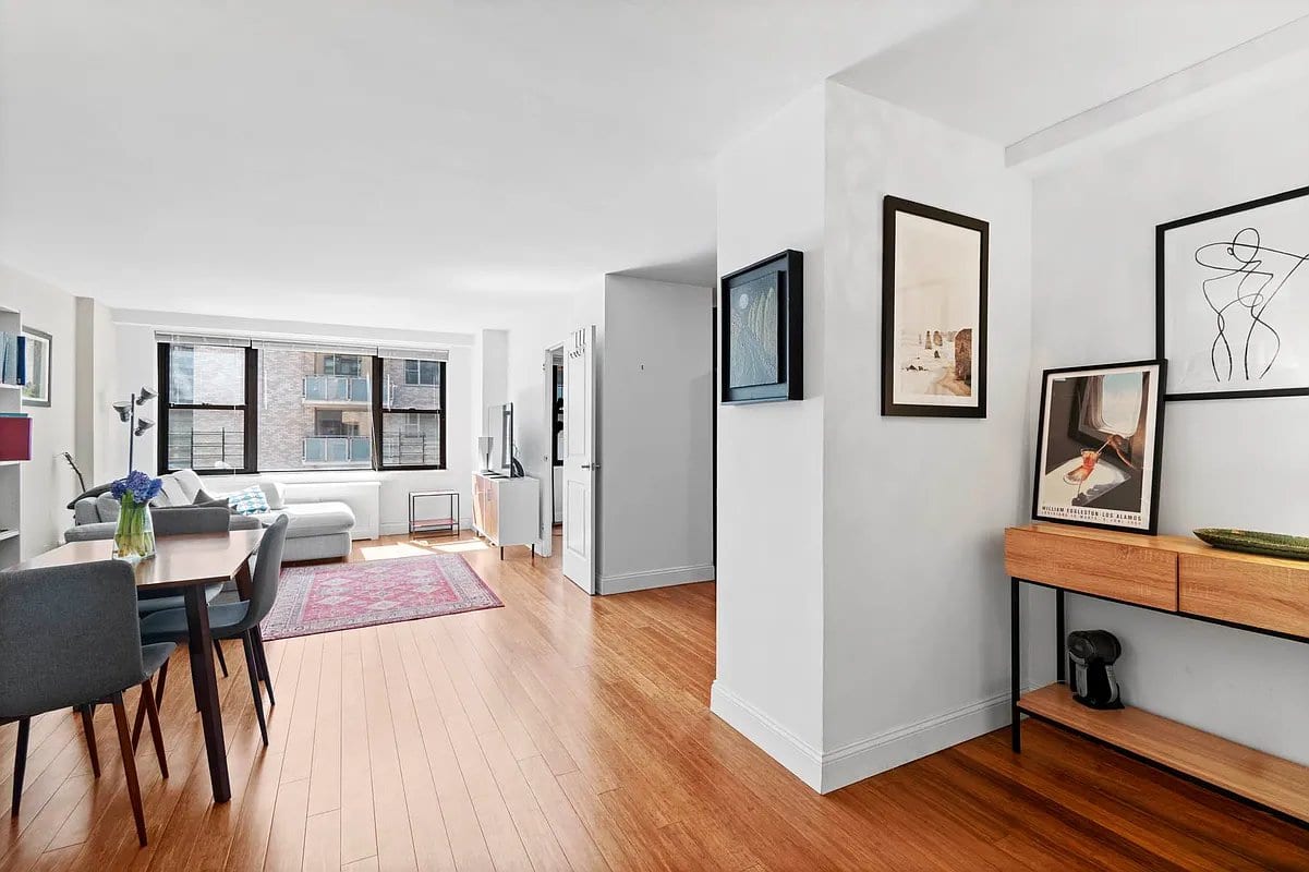 305 East 40th Street