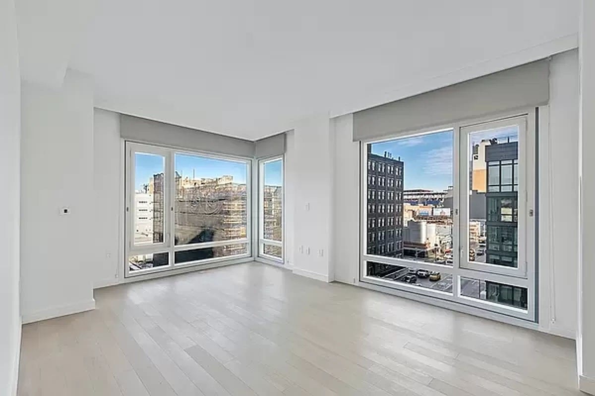 572 Eleventh Avenue