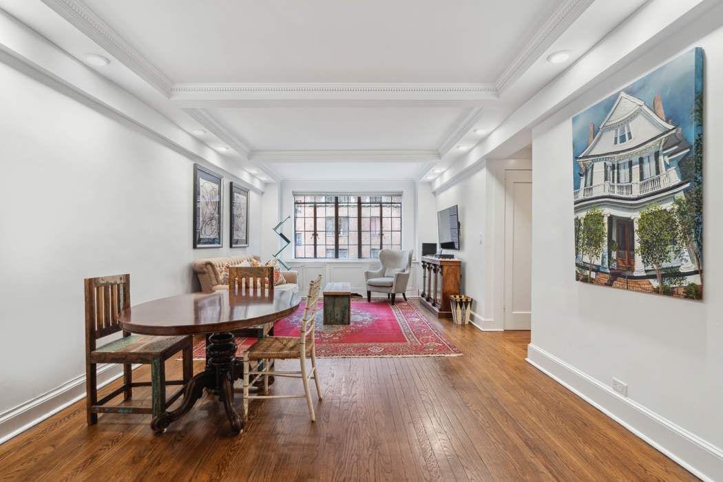 325 East 41st Street