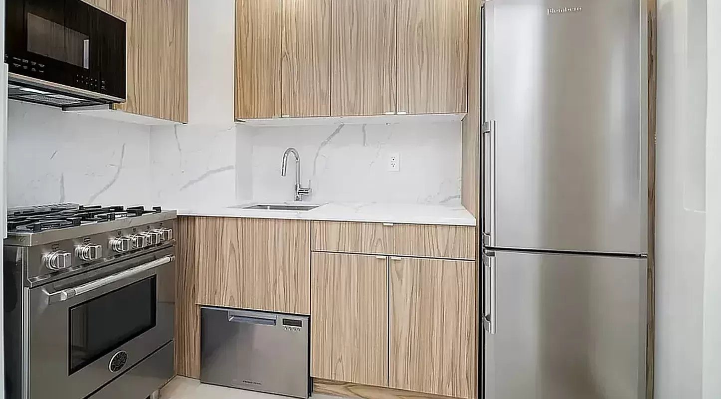138 East 38th Street