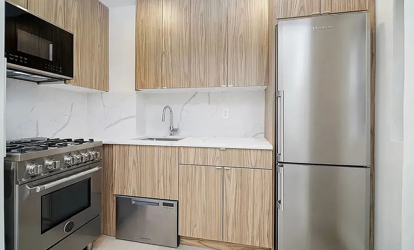 138 East 38th Street