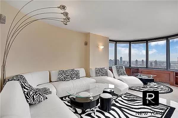 330 East 38th Street