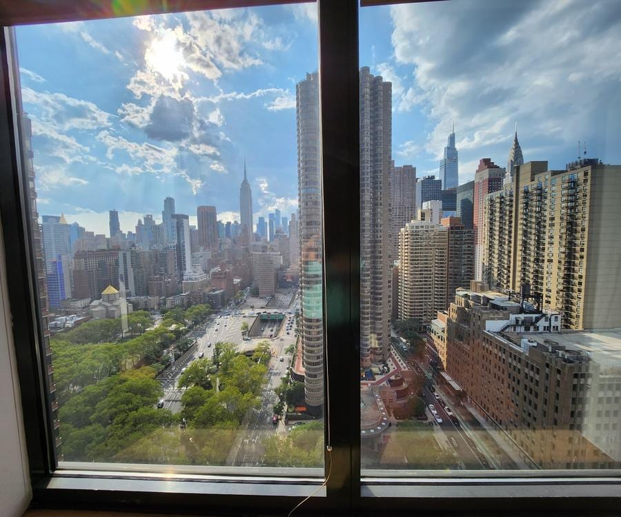 415 East 37th Street