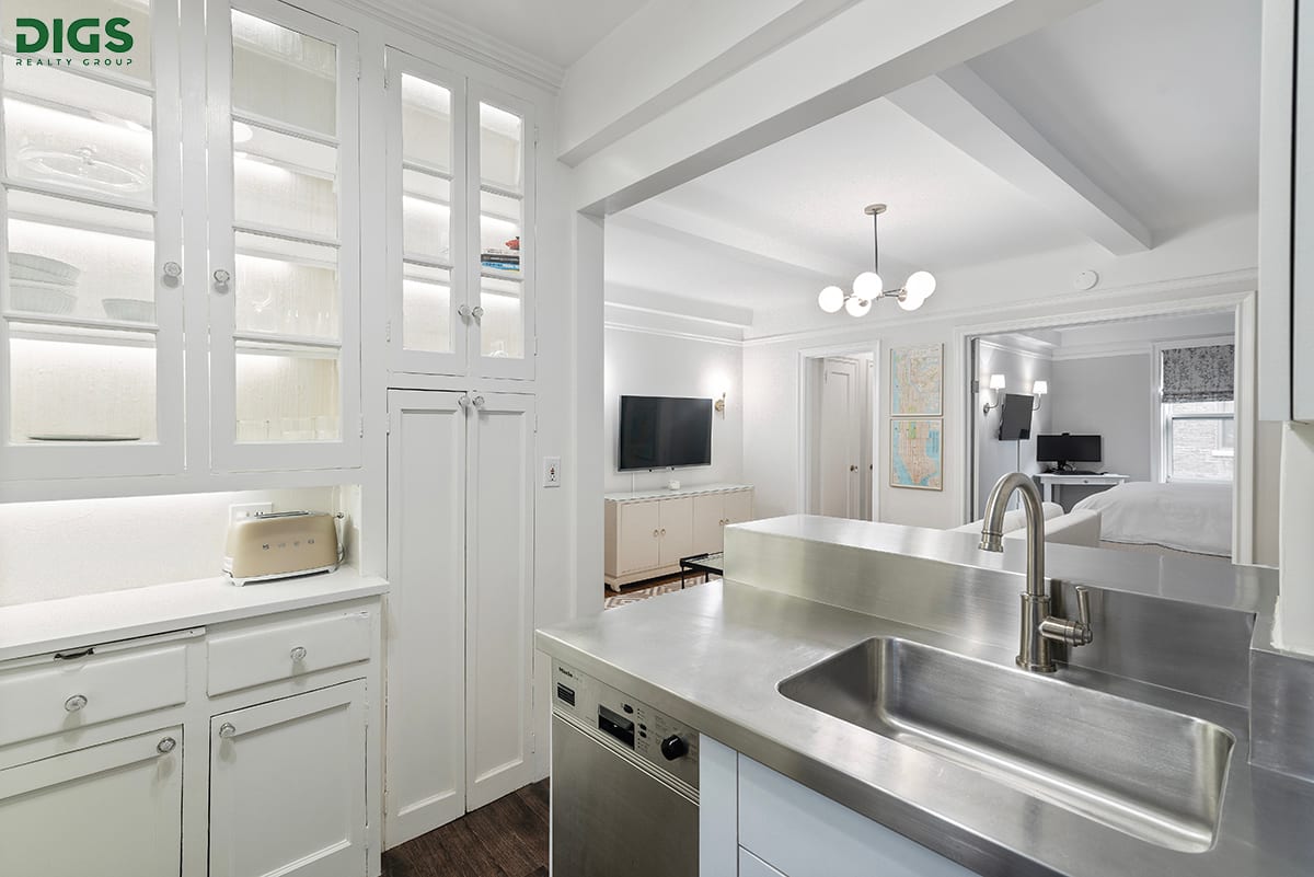 11 West 69th Street