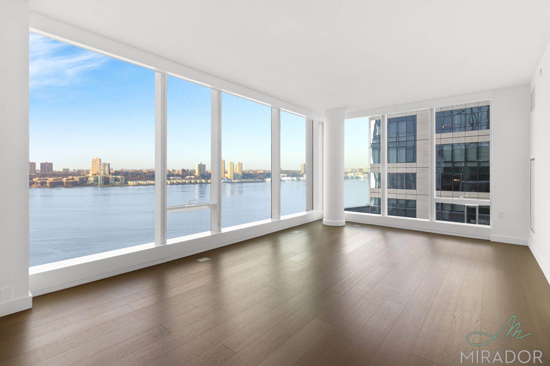 30 Riverside Boulevard