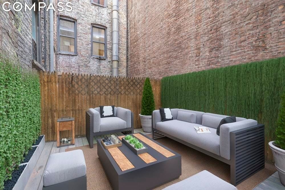 304 East 62nd Street