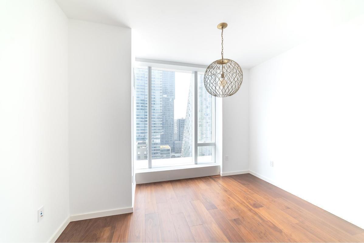 1 West End Avenue
