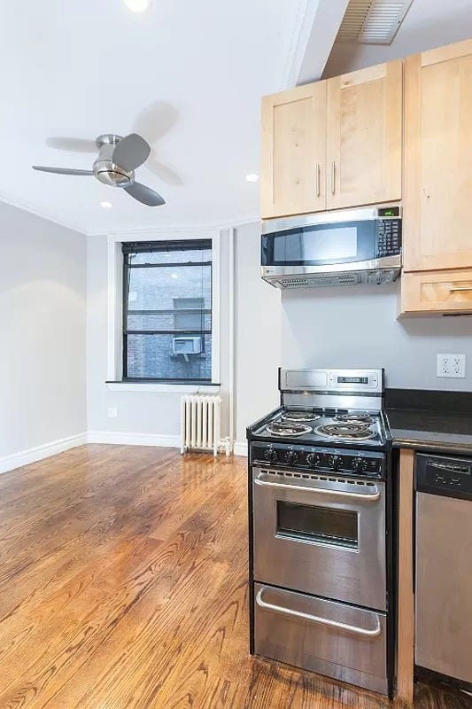 326 East 35th Street