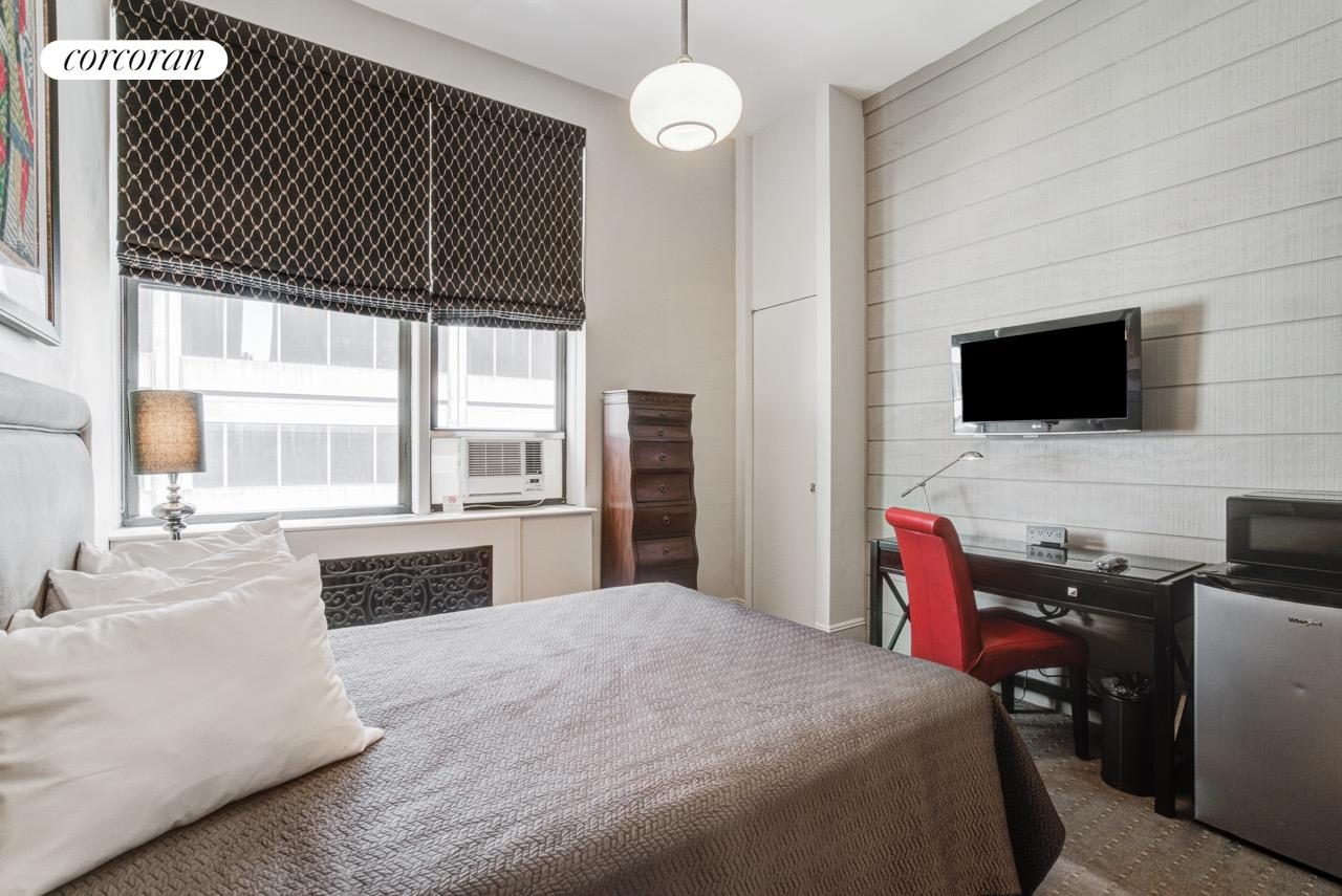 144 East 40th Street