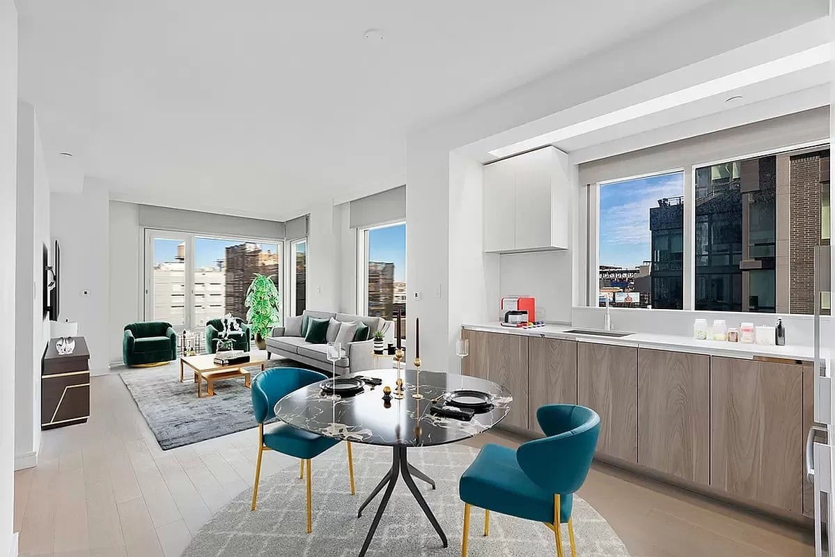 572 Eleventh Avenue