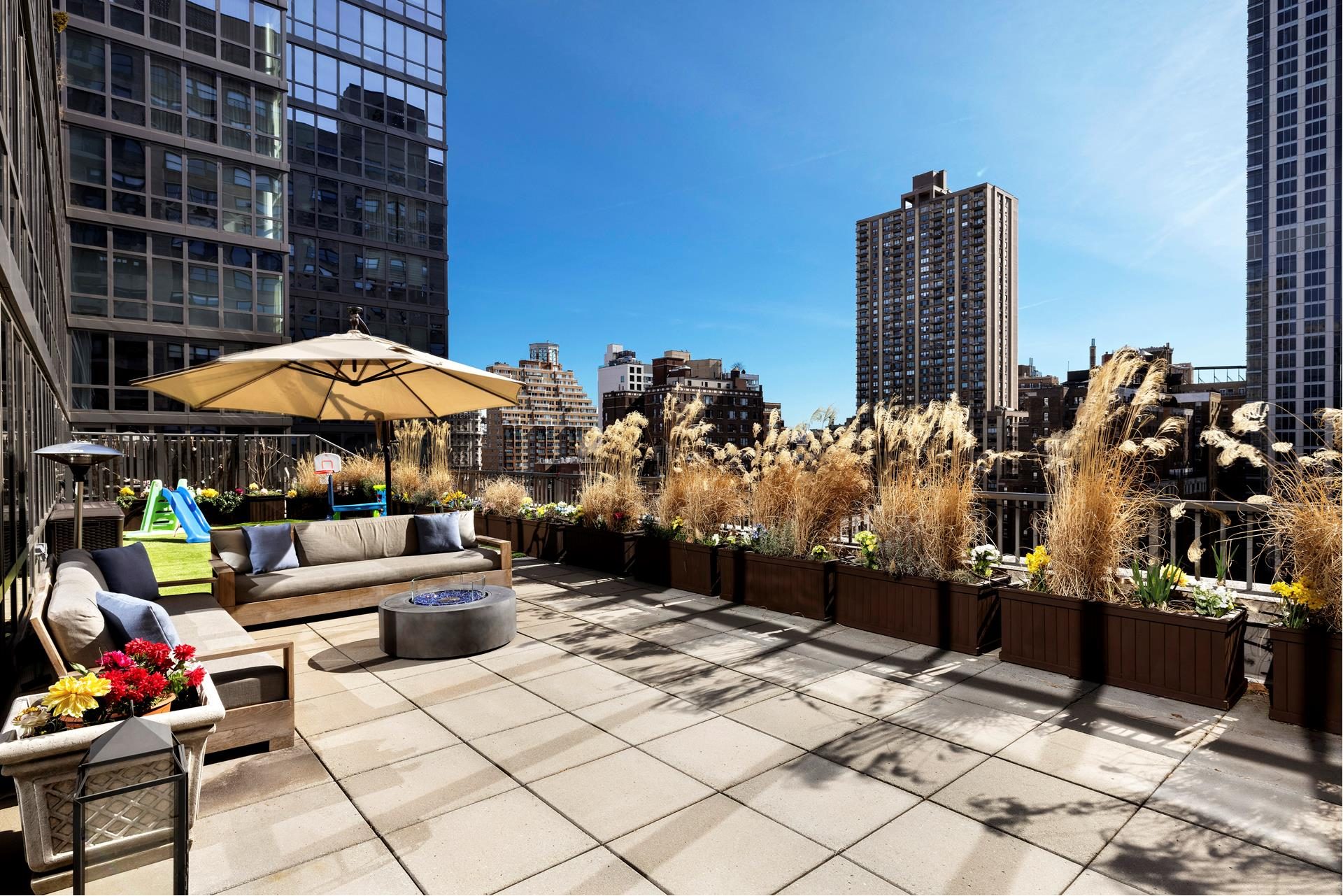 200 West End Avenue
