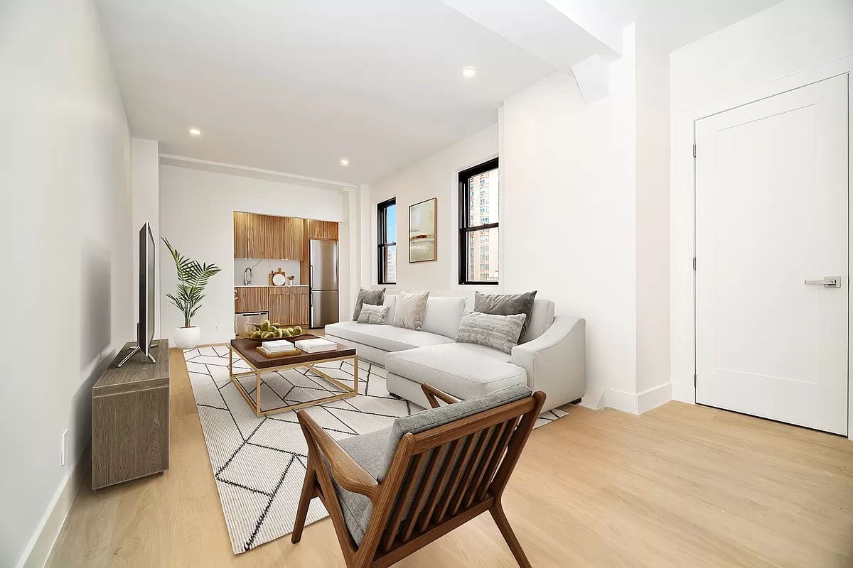 138 East 38th Street